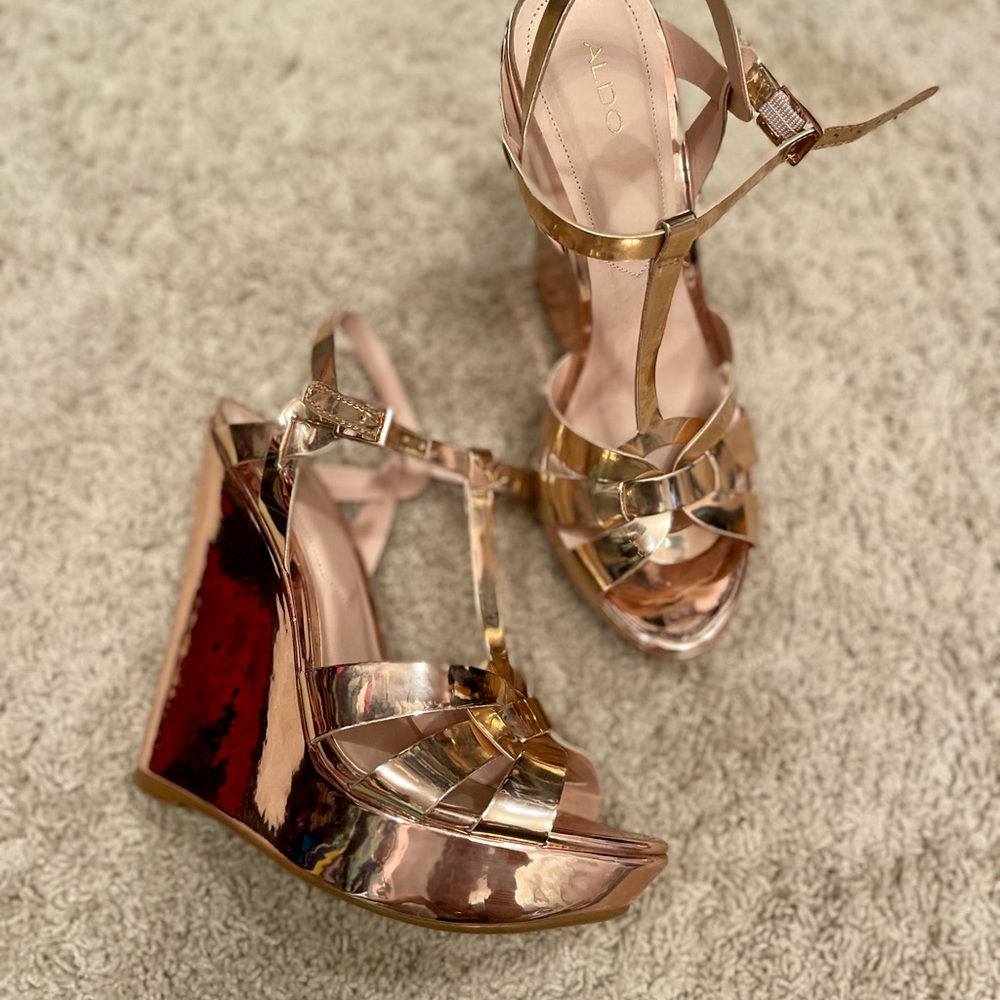 Metallic rose gold wedges
